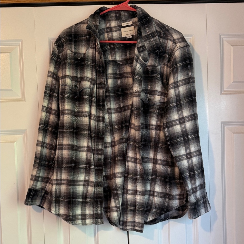 American Eagle Black and White Checkered Shirt
